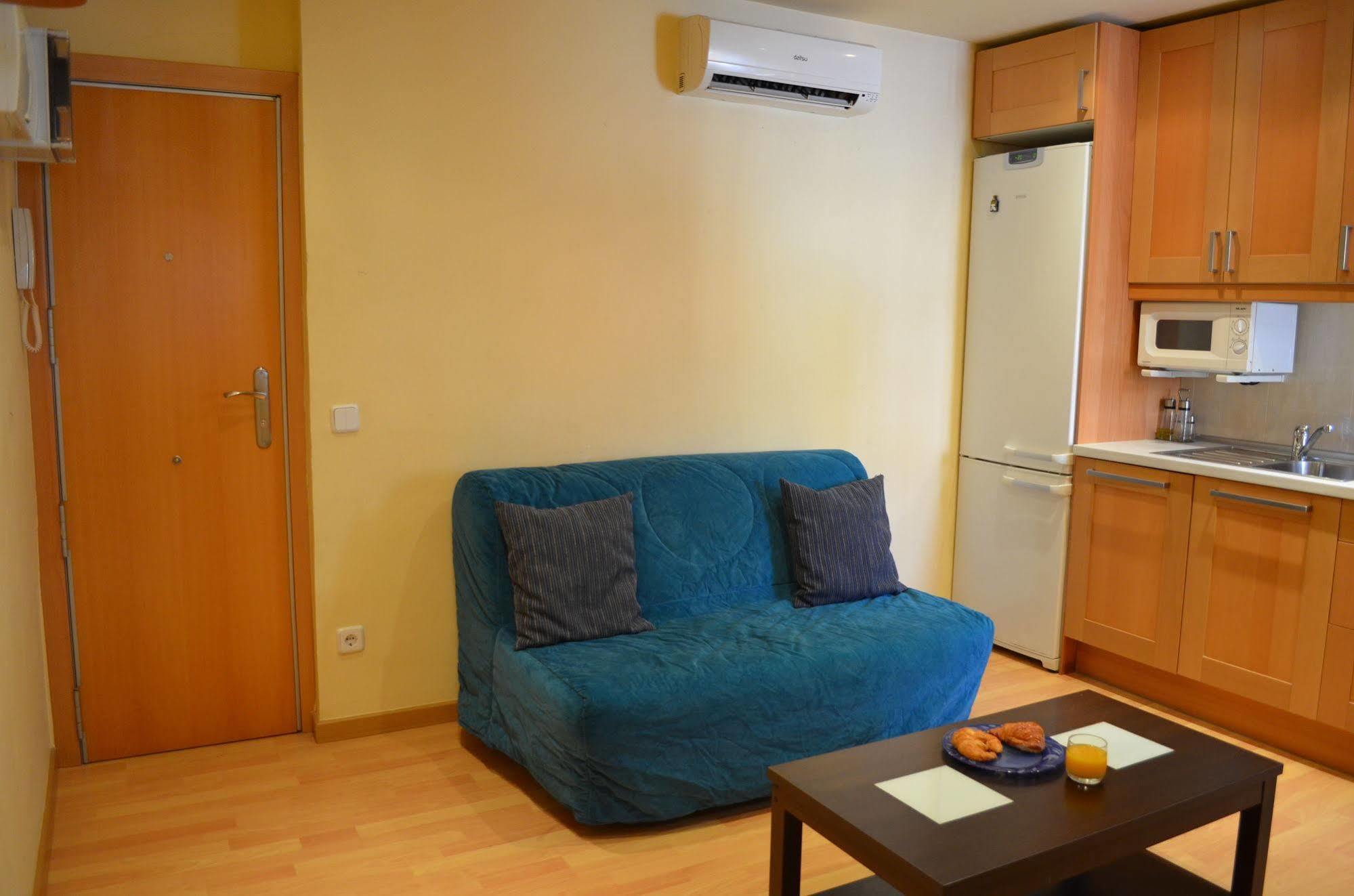 Apartment Bed&Bcn Sant Andreu II Barcelona Exterior photo